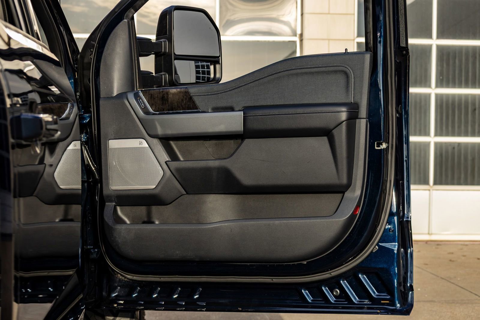 Used 2024 Ford F250 Lariat w/ Lariat Ultimate Package image 37