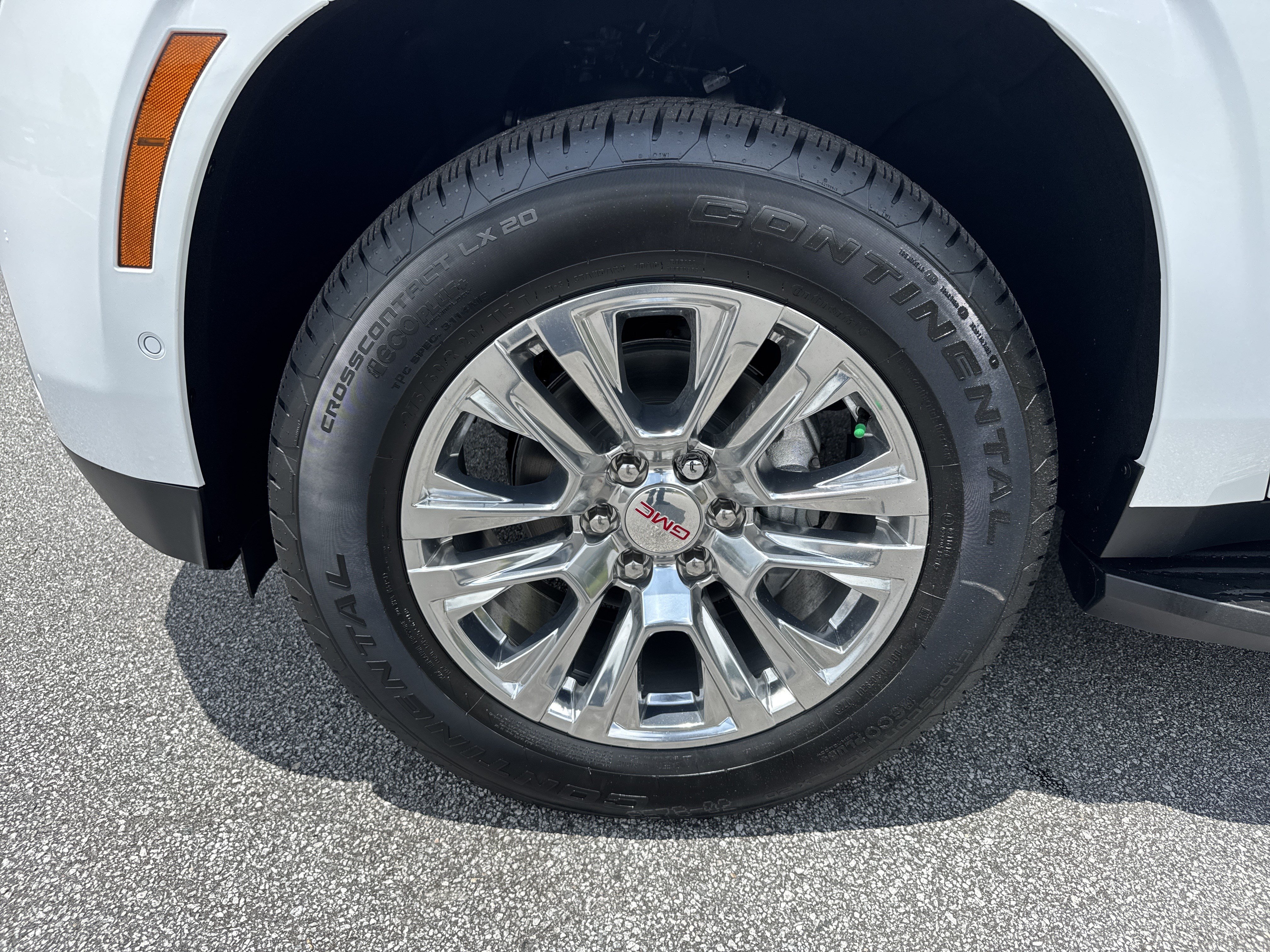 New 2026 GMC Yukon XL Denali AWD/4WD image 13
