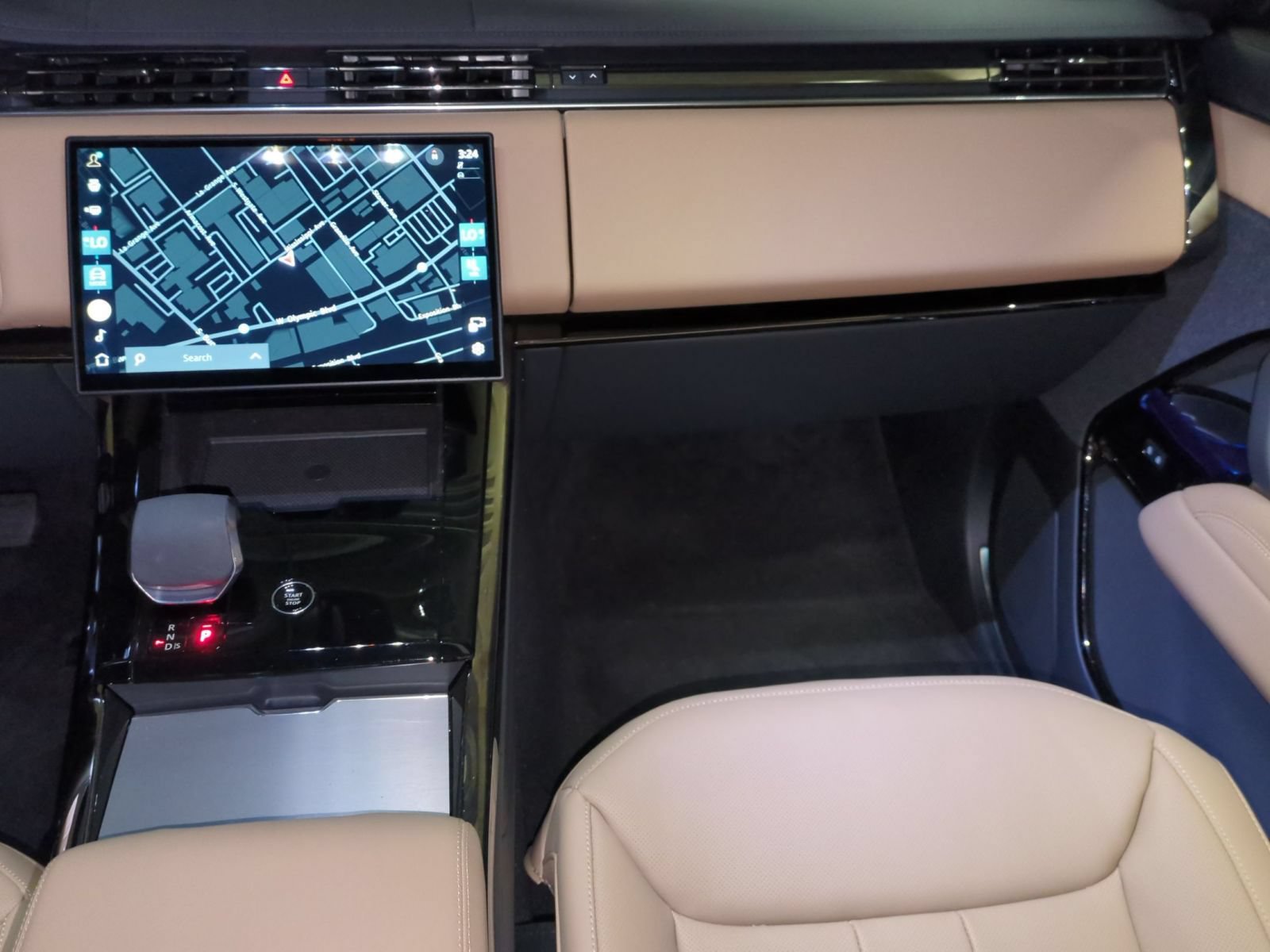 New 2026 Land Rover Range Rover Sport SE AWD/4WD image 28