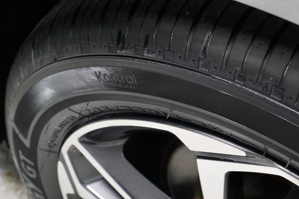 Used 2022 Kia Forte LXS FWD image 19