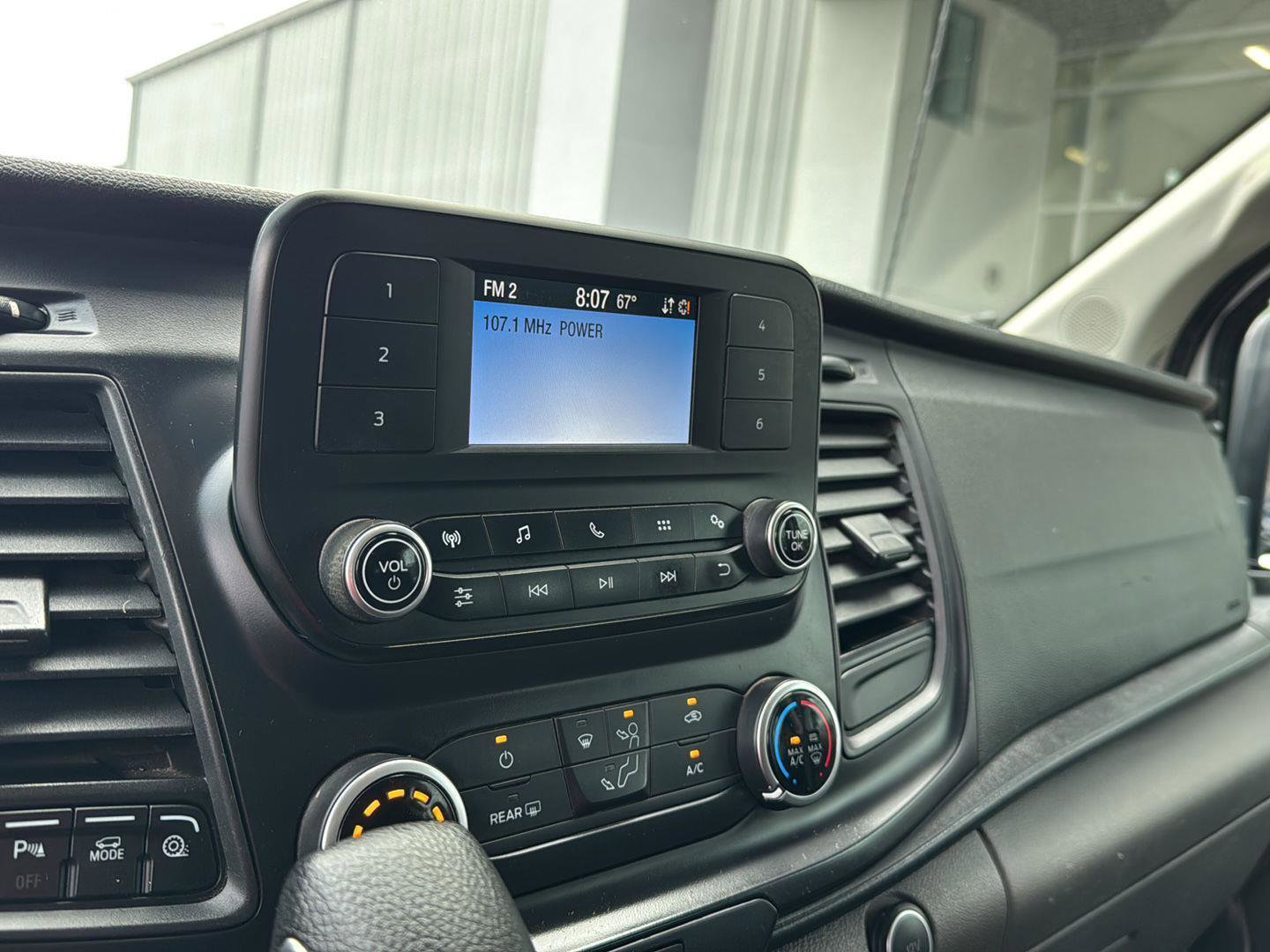 Used 2021 Ford Transit 350 XLT image 19