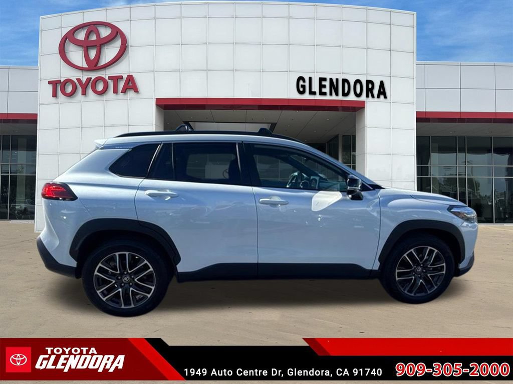 Used 2026 Toyota Corolla Cross XLE w/ Convenience Package FWD image 12