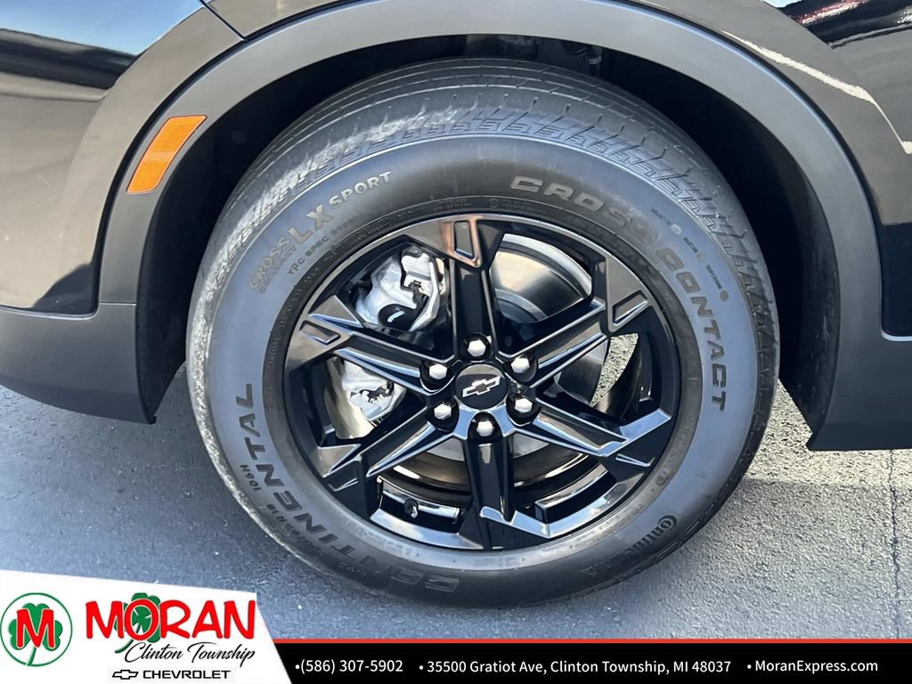 Certified 2025 Chevrolet Blazer LT w/ Midnight/Sport Edition FWD image 11