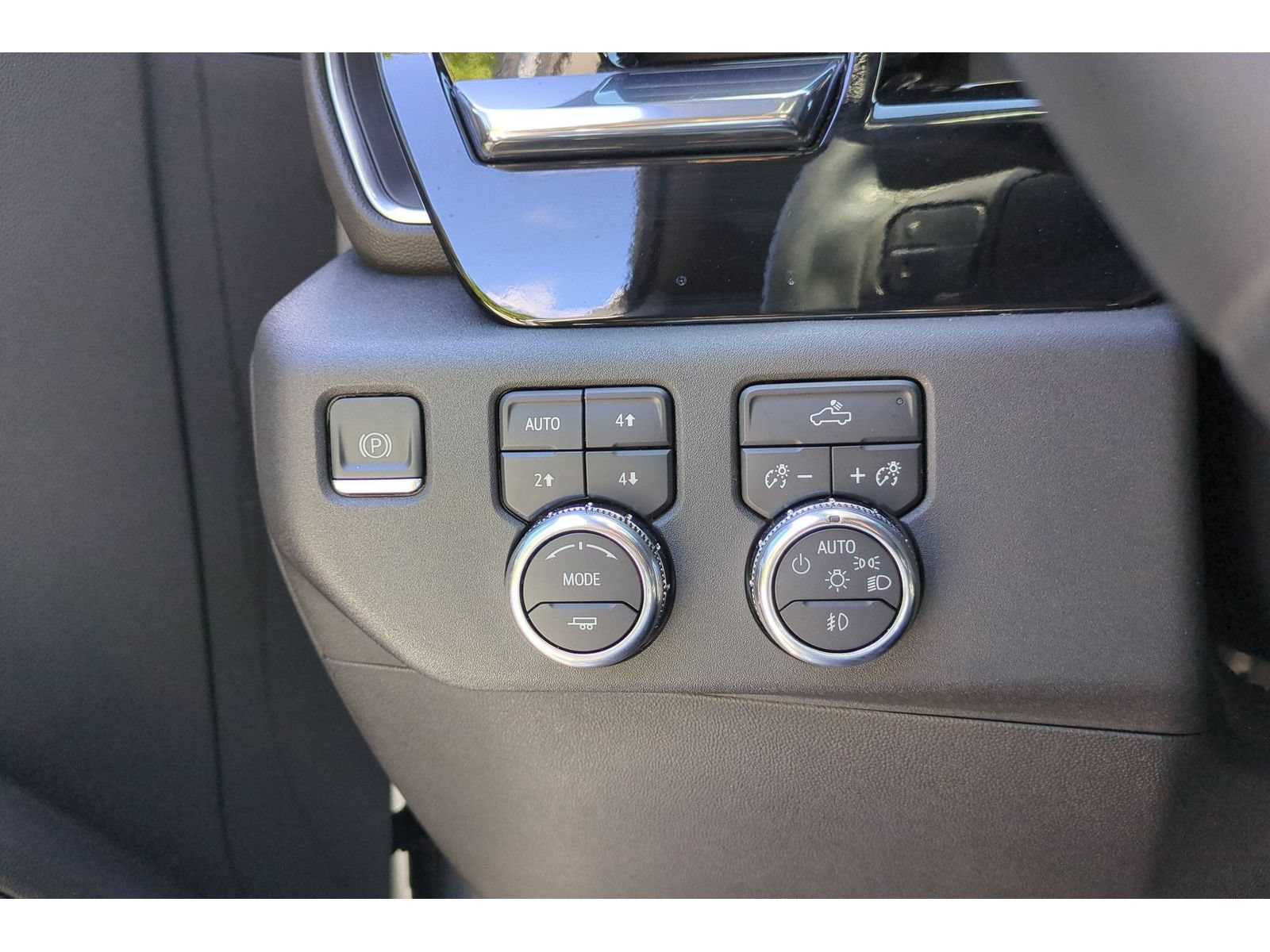 Used 2023 GMC Sierra 1500 Elevation w/ X31 Off-Road Package AWD/4WD image 20