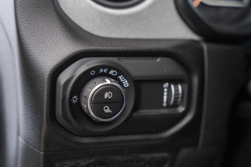 New 2026 Jeep Gladiator Sport image 38