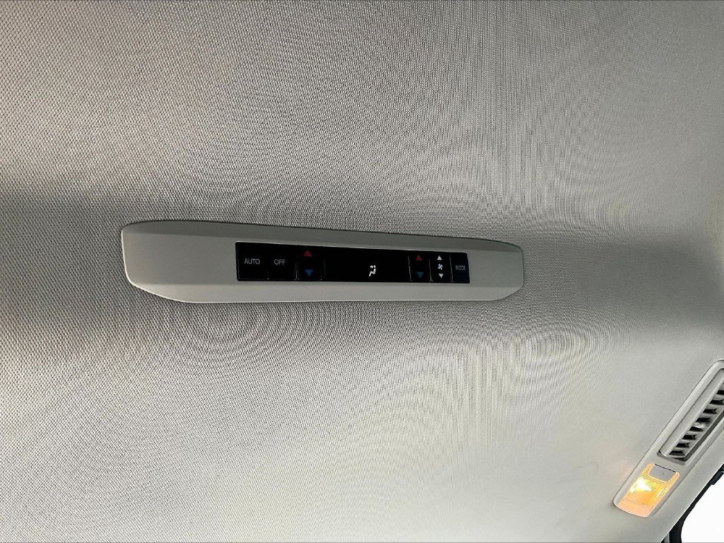 Used 2022 Toyota Sienna XLE FWD image 10