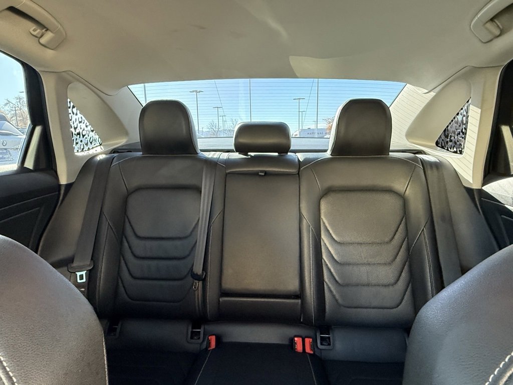 Used 2020 Volkswagen Jetta SEL Premium image 22