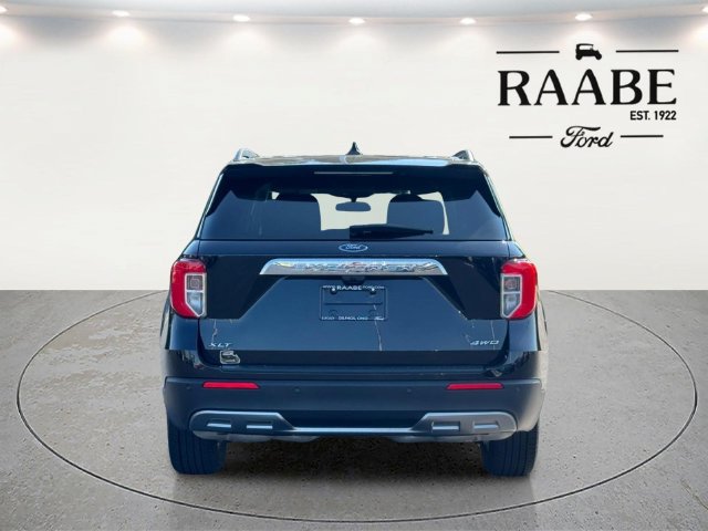 Used 2024 Ford Explorer XLT w/ Equipment Group 202A AWD/4WD image 6