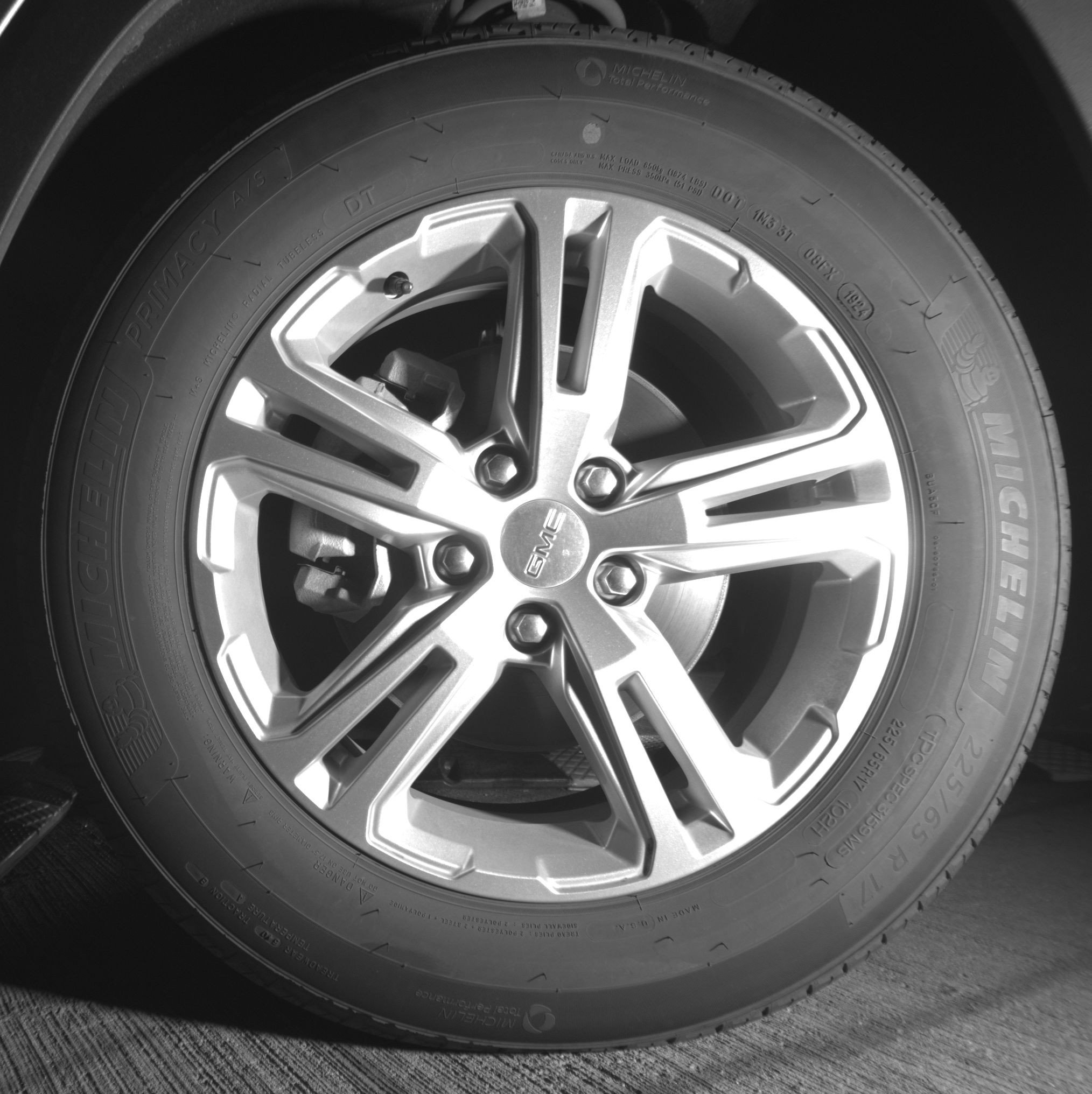 Used 2024 GMC Terrain SLE image 17