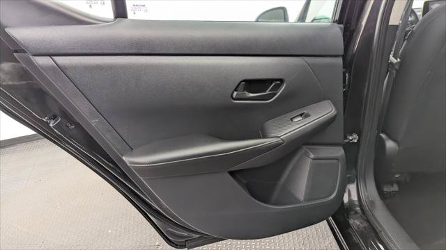 Used 2024 Nissan Sentra SV FWD image 16