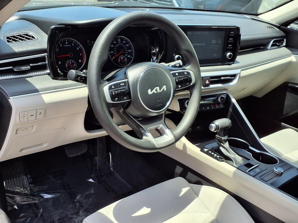 Used 2022 Kia K5 LXS FWD image 17