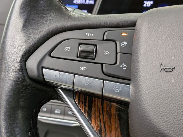 Certified 2024 Cadillac Escalade Premium Luxury image 11