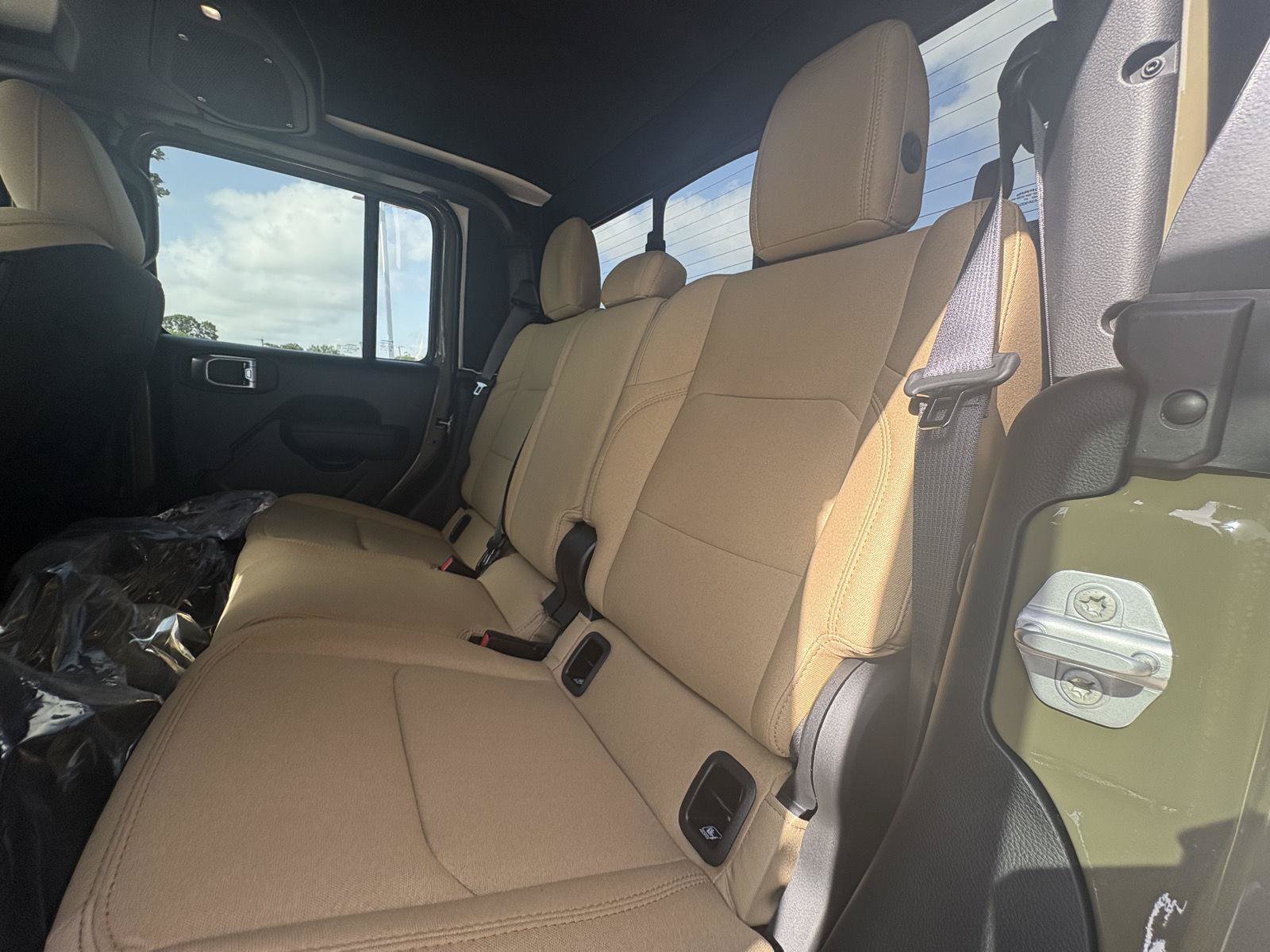 New 2026 Jeep Gladiator Willys AWD/4WD image 9