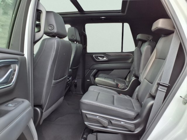 Used 2023 Chevrolet Tahoe Z71 w/ Luxury Package AWD/4WD image 21