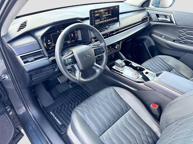 Used 2025 Mitsubishi Outlander SEL AWD/4WD image 9