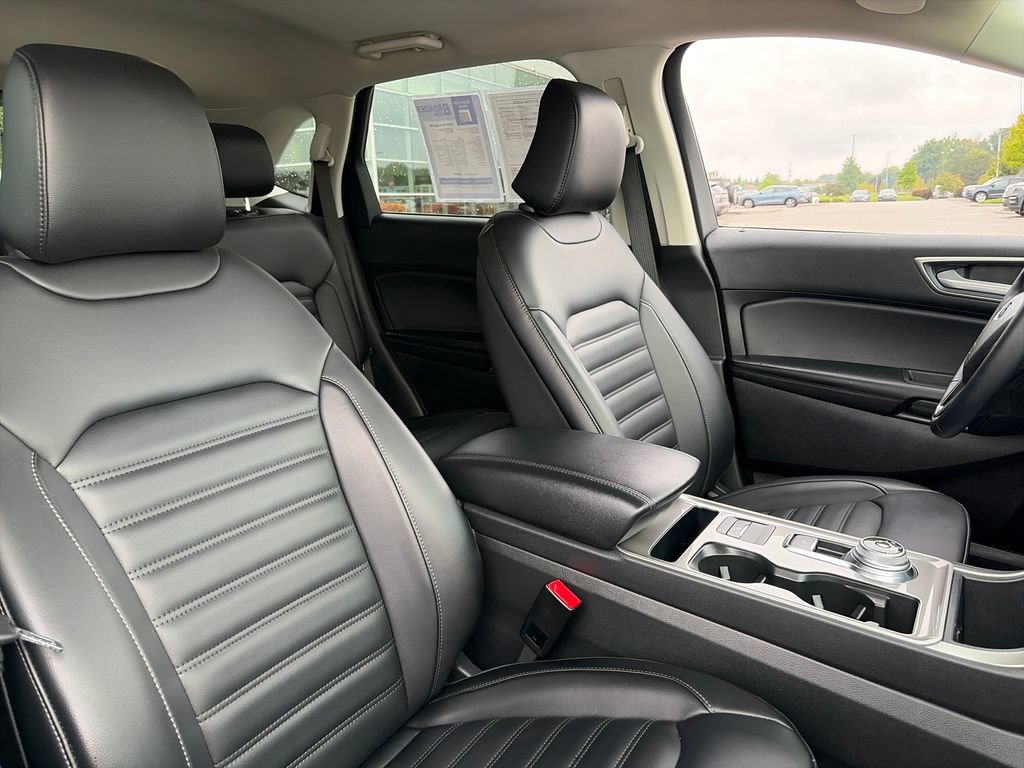 Used 2024 Ford Edge SEL w/ Convenience Package AWD/4WD image 12
