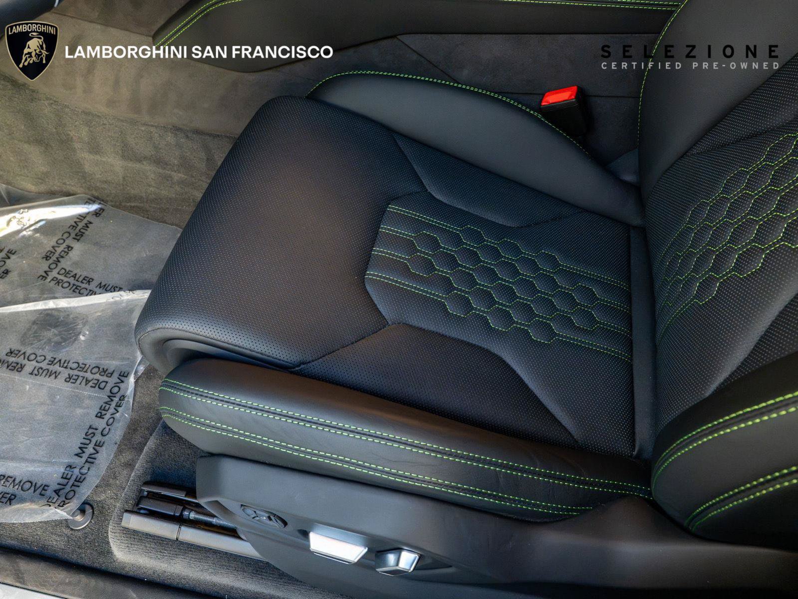 Used 2025 Lamborghini Urus SE AWD/4WD image 14