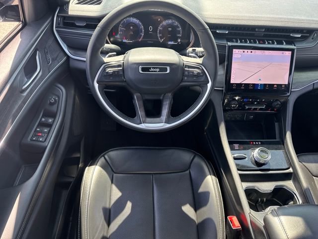 Used 2024 Jeep Grand Cherokee L Limited w/ Luxury Tech Group II AWD/4WD image 15