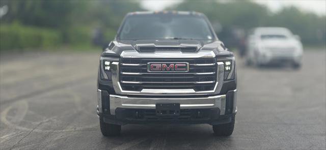 Used 2024 GMC Sierra 3500 SLE image 11