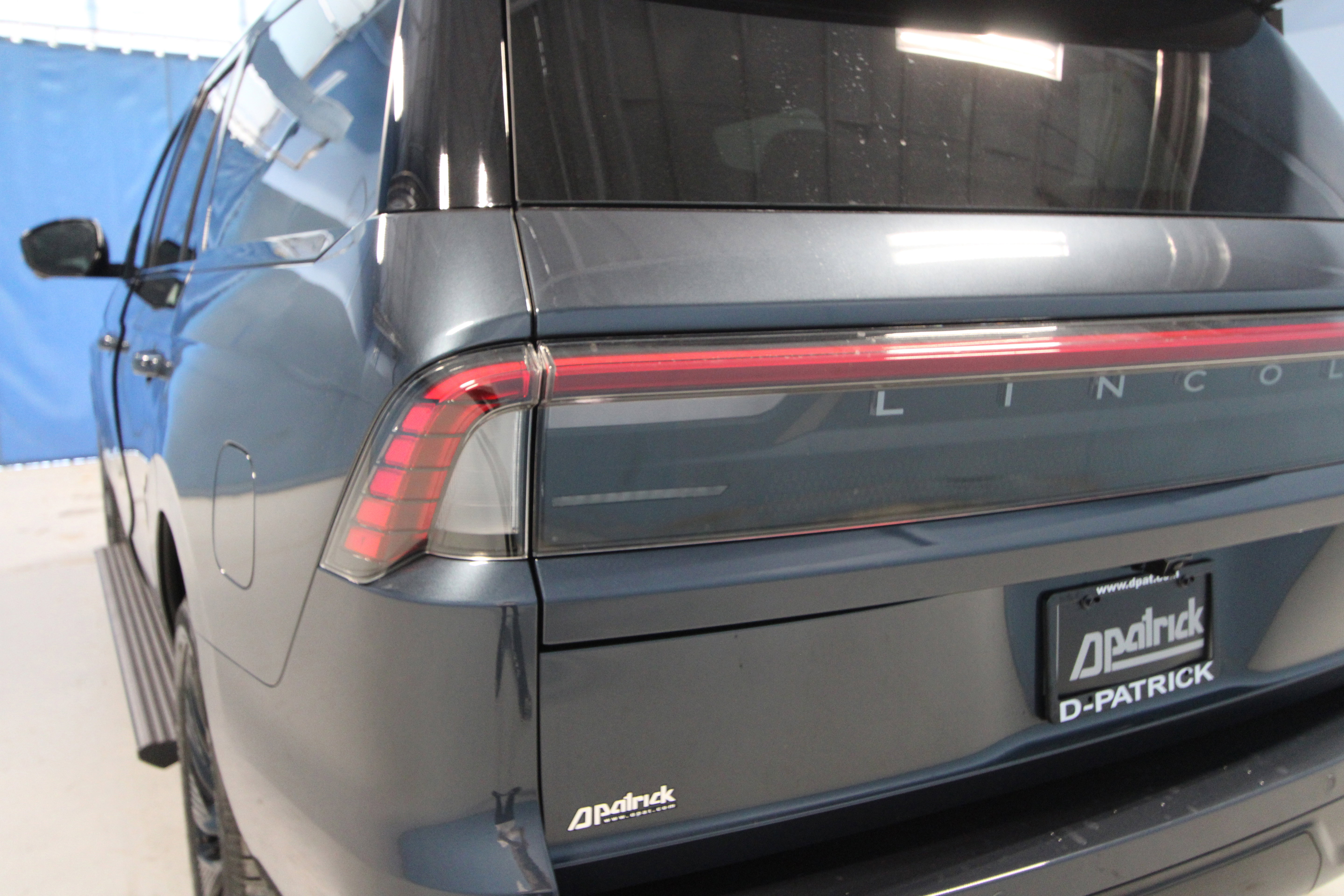 New 2025 Lincoln Navigator Reserve w/ Jet Appearance Package image 40