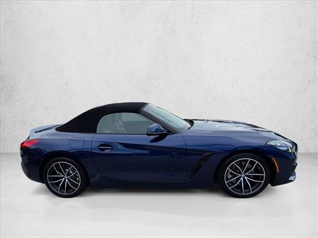 Used 2022 BMW Z4 sDrive30i w/ Convenience Package RWD image 5