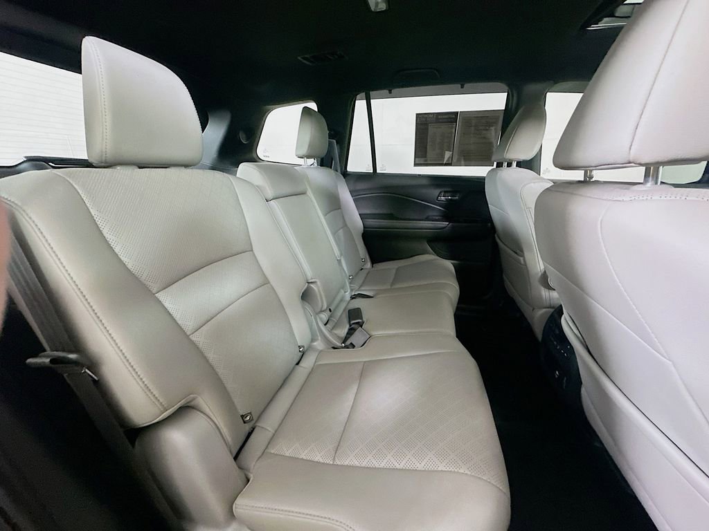 Used 2019 Honda Passport Touring image 11
