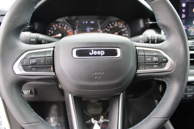 Used 2022 Jeep Compass Latitude image 18