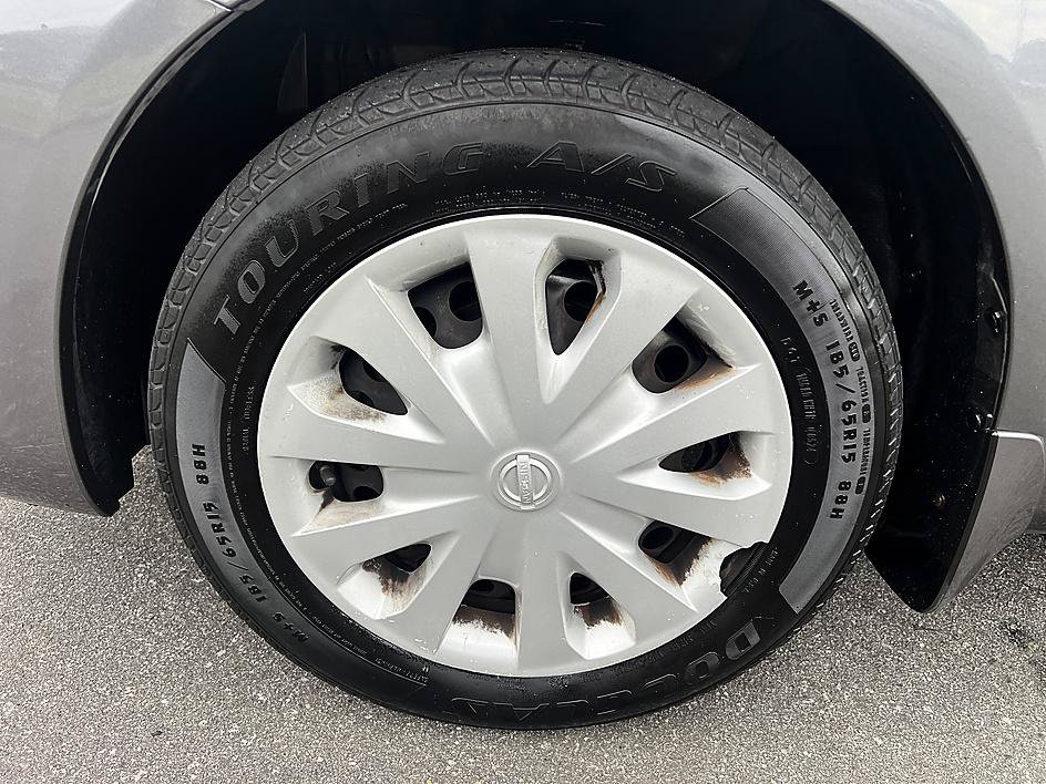 Used 2018 Nissan Versa S Plus FWD image 9