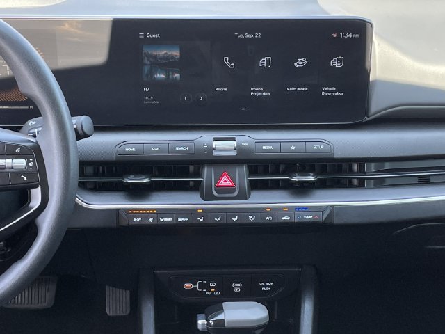 Used 2025 Kia K4 FWD image 15