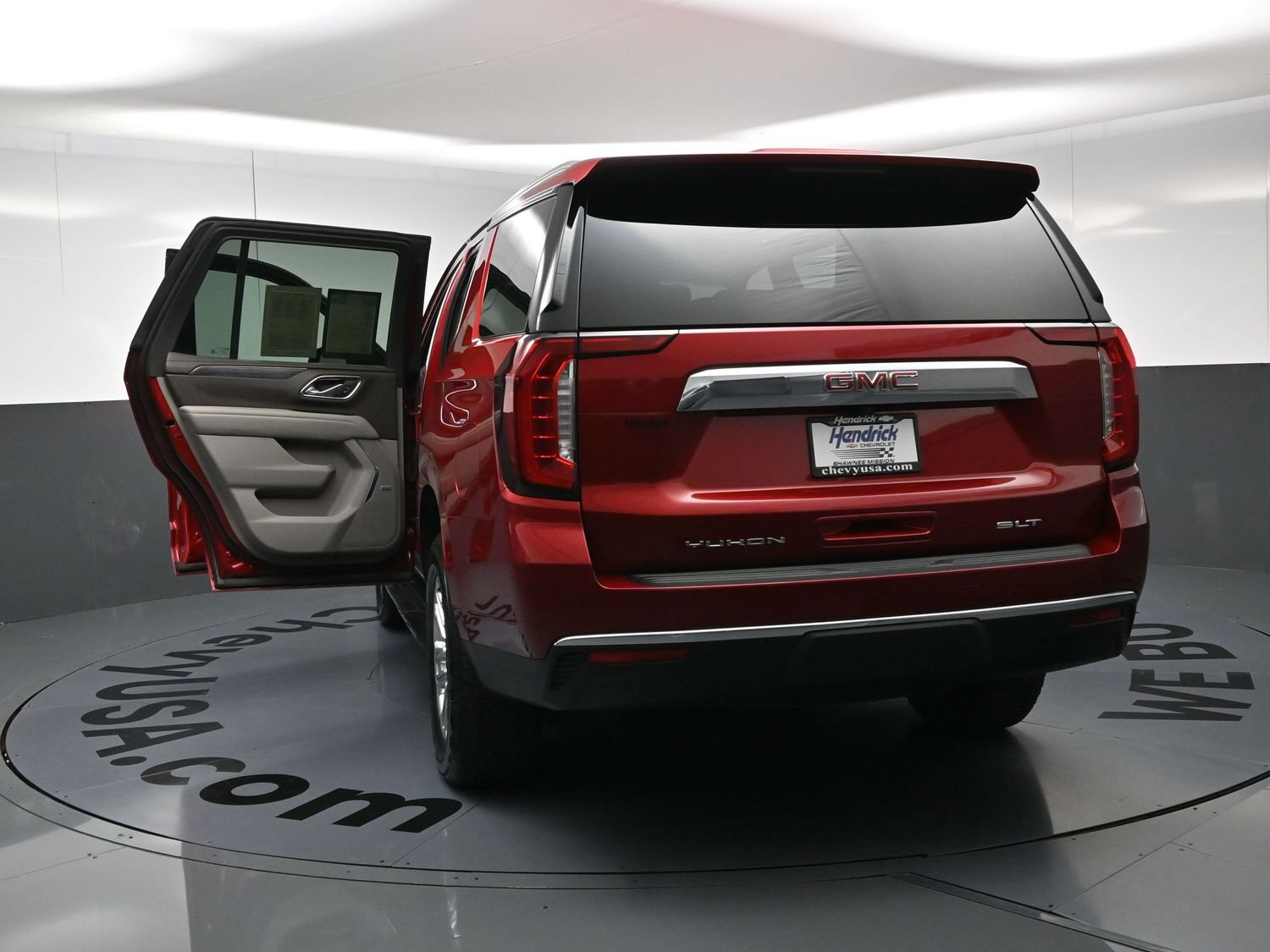 Used 2023 GMC Yukon SLT w/ SLT Premium Package AWD/4WD image 26