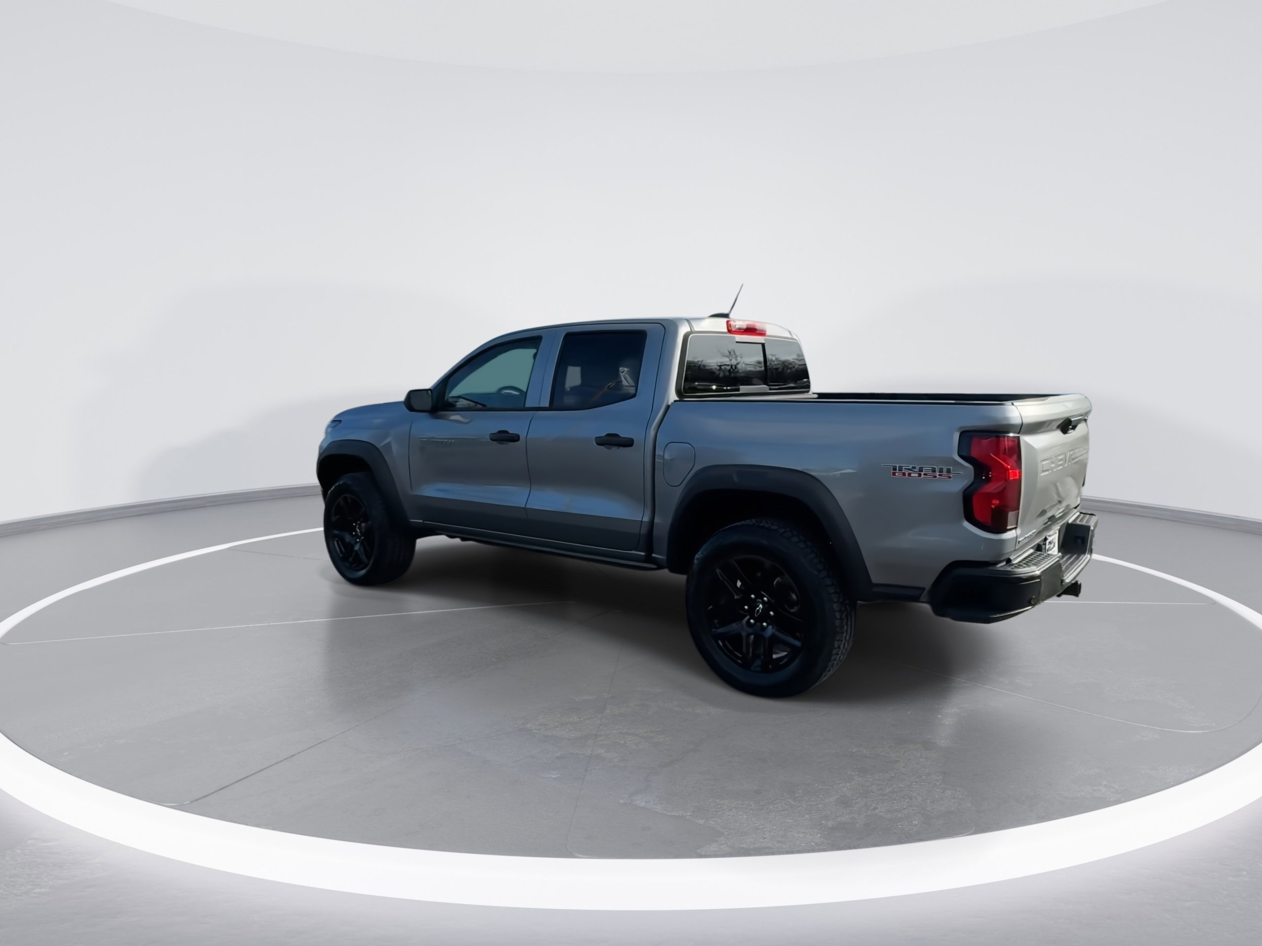 Used 2025 Chevrolet Colorado Trail Boss image 6