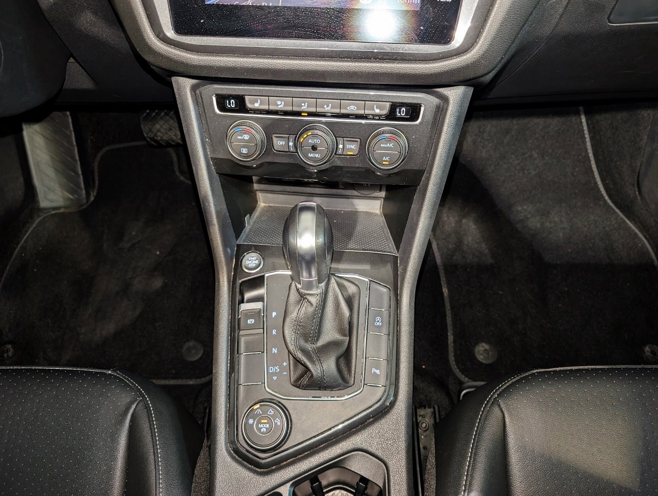 Used 2019 Volkswagen Tiguan SEL image 42