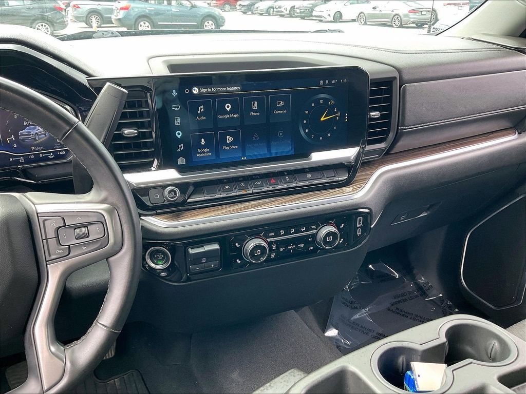 Used 2025 Chevrolet Silverado 1500 LT AWD/4WD image 17