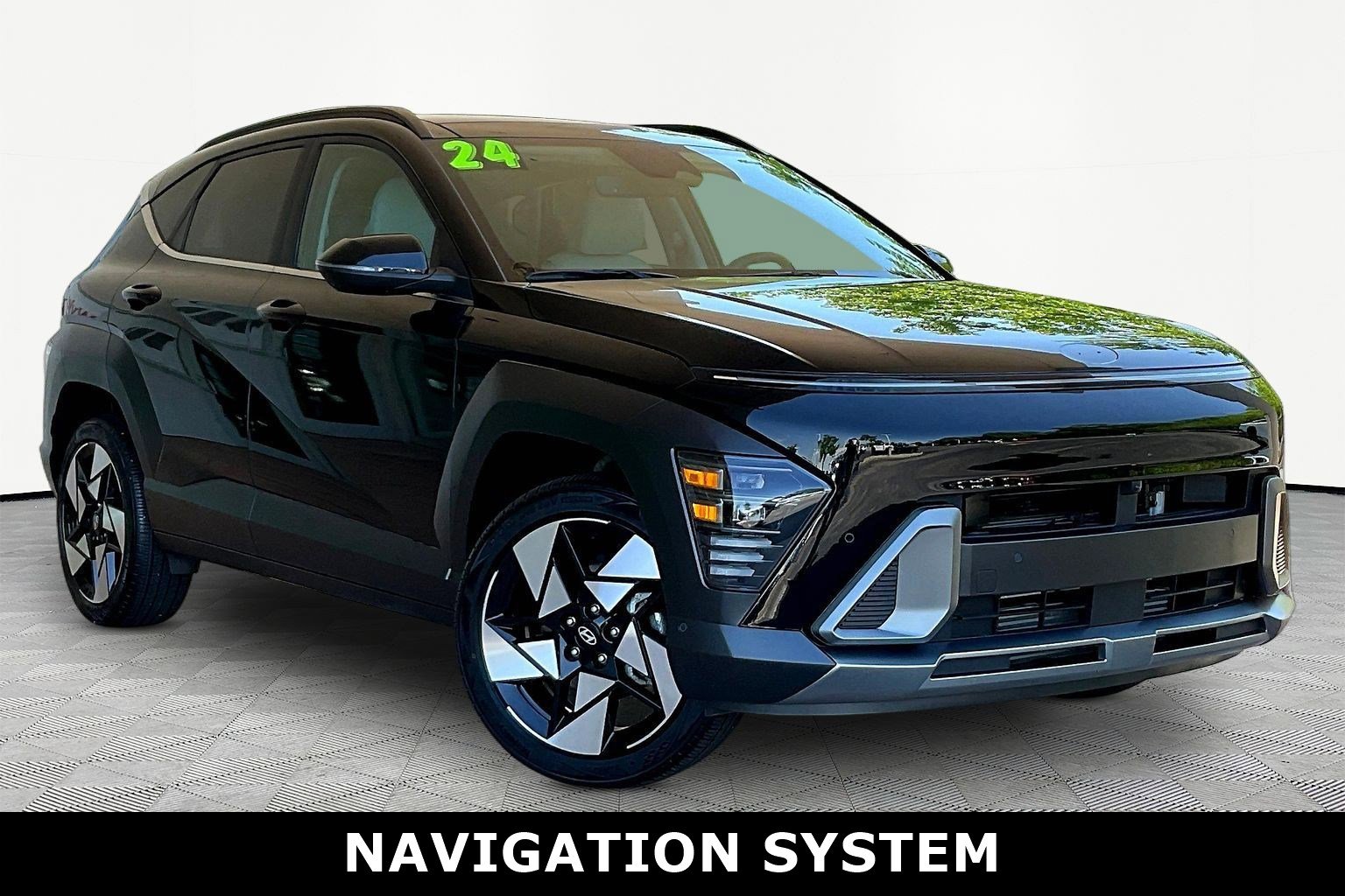 Used 2024 Hyundai Kona Limited AWD/4WD image 3