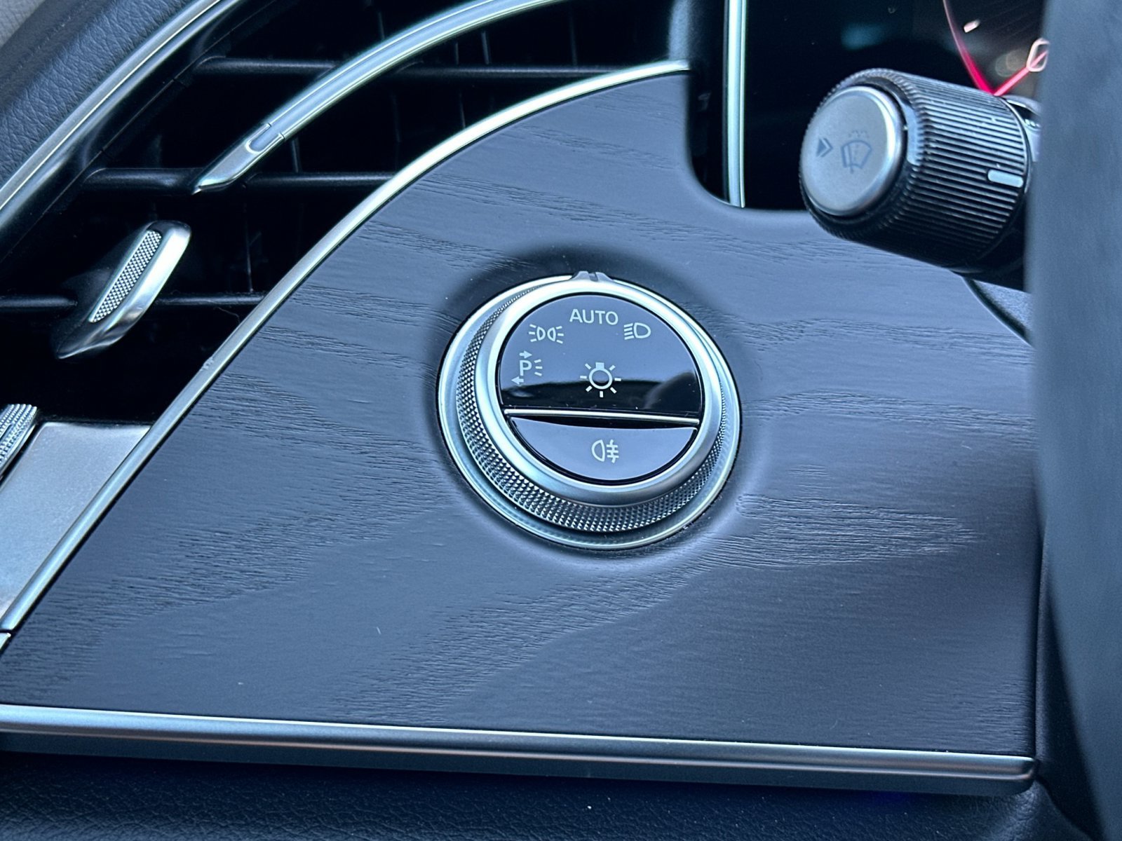 Certified 2024 Mercedes-Benz E 350 4MATIC Sedan image 31