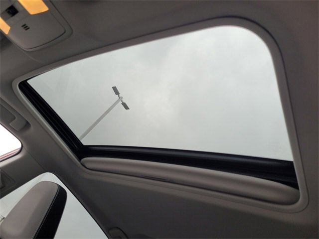 Used 2017 Toyota RAV4 XLE image 18