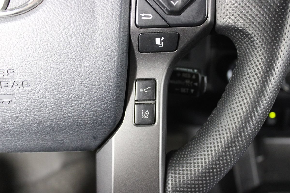 Used 2020 Toyota Tacoma TRD Sport w/ Technology Package AWD/4WD image 14
