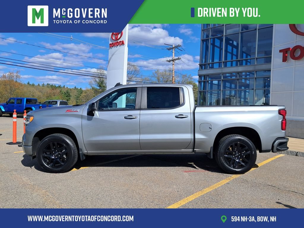 Used 2023 Chevrolet Silverado 1500 RST AWD/4WD image 2