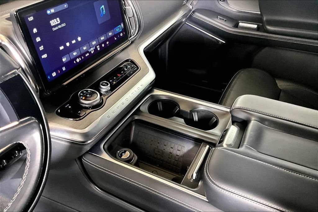 Certified 2025 Ford Expedition Max Platinum AWD/4WD image 13