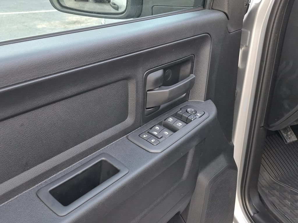 New 2027 RAM 3500 Tradesman AWD/4WD image 16