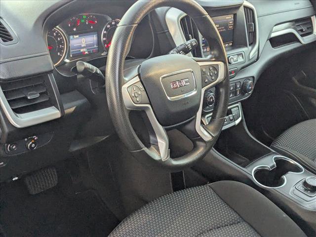 Used 2024 GMC Terrain SLE image 10