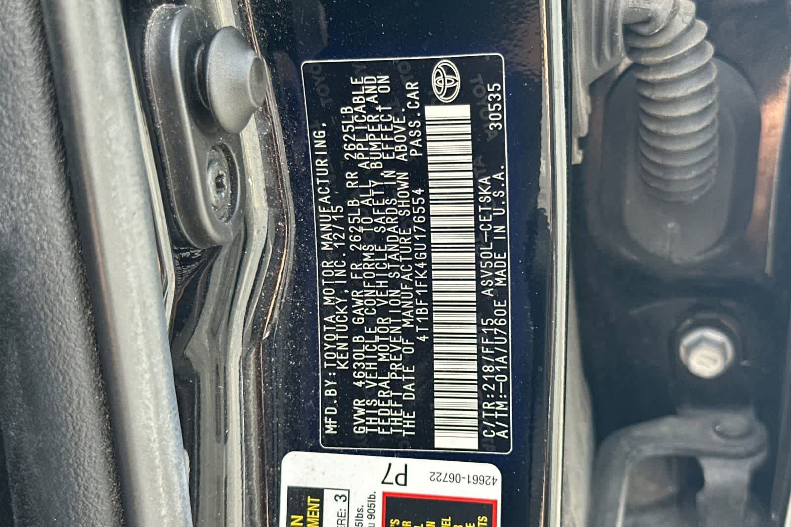 Used 2016 Toyota Camry SE FWD image 27