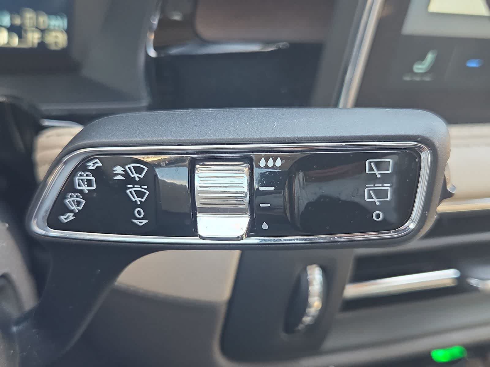 Used 2023 Lincoln Corsair Grand Touring AWD/4WD image 26