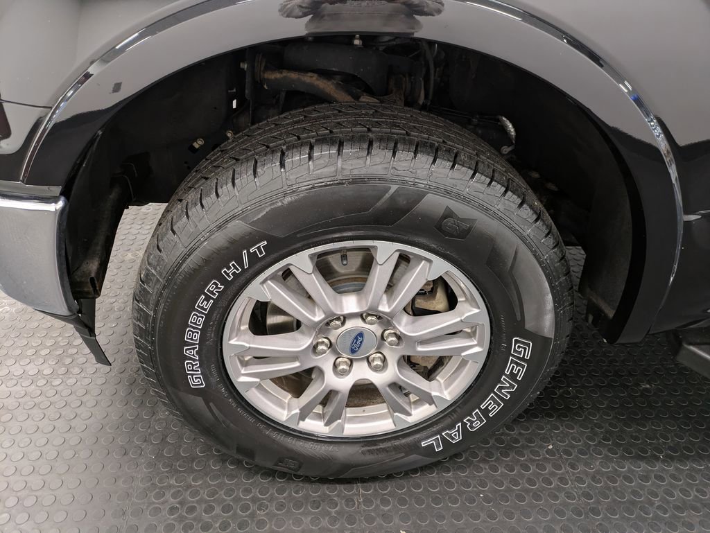 Used 2020 Ford F150 Lariat w/ Lariat Bed Utility Package image 7