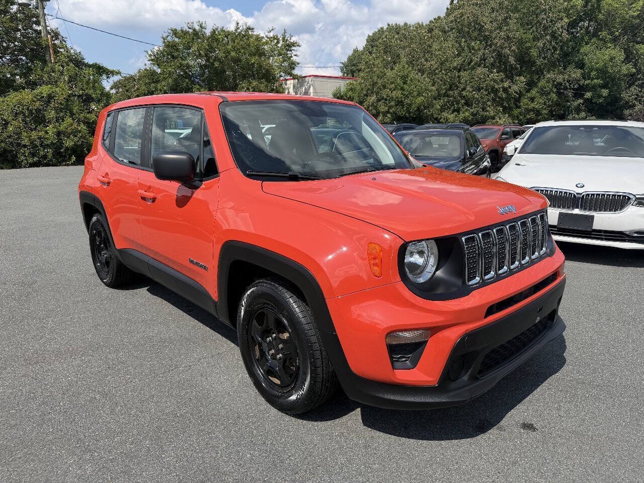 Used 2019 Jeep Renegade Sport FWD image 3