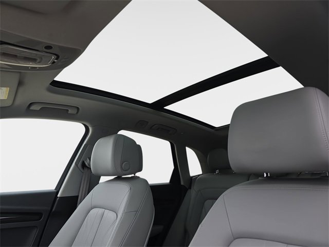 Used 2018 Audi Q5 2.0T Premium Plus w/ Premium Plus Package image 33