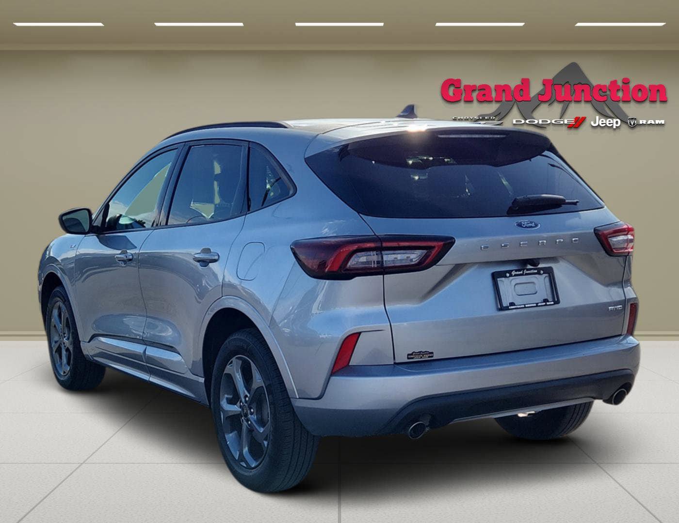 Used 2024 Ford Escape ST-Line AWD/4WD image 5