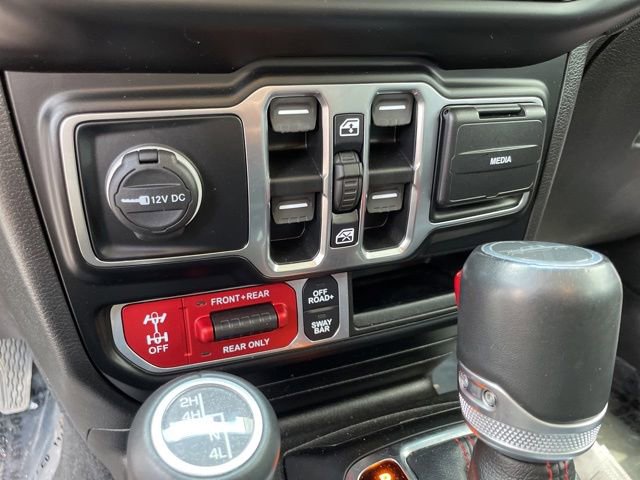 Used 2022 Jeep Gladiator Rubicon w/ LED Lighting Group AWD/4WD image 15