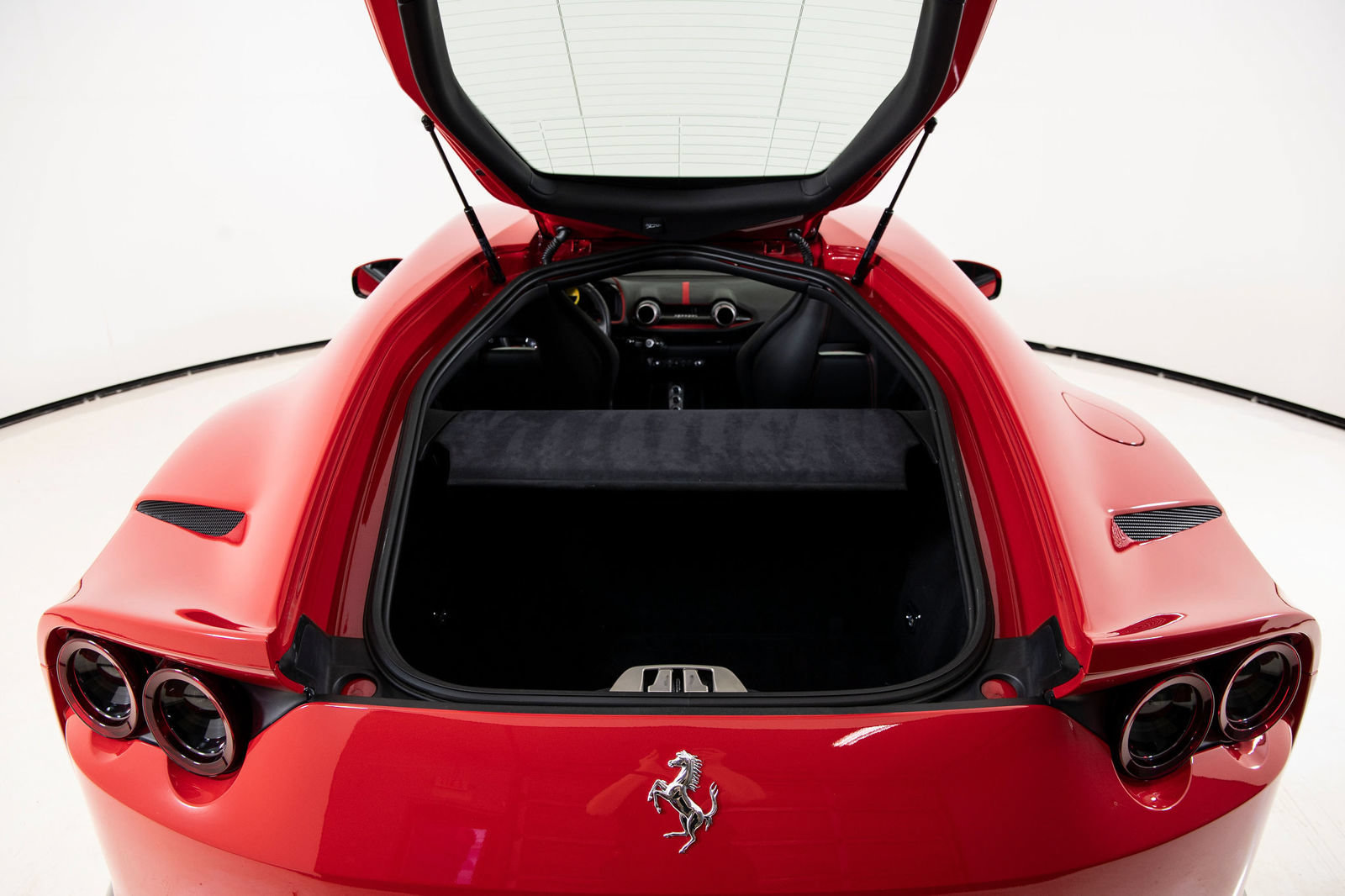 Certified 2018 Ferrari 812 Superfast RWD image 33