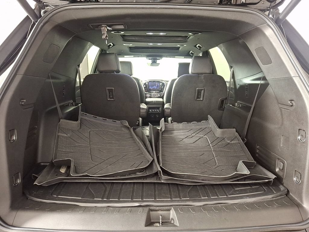 Used 2023 Chevrolet Traverse RS w/ LPO, Floor Liner Package AWD/4WD image 30